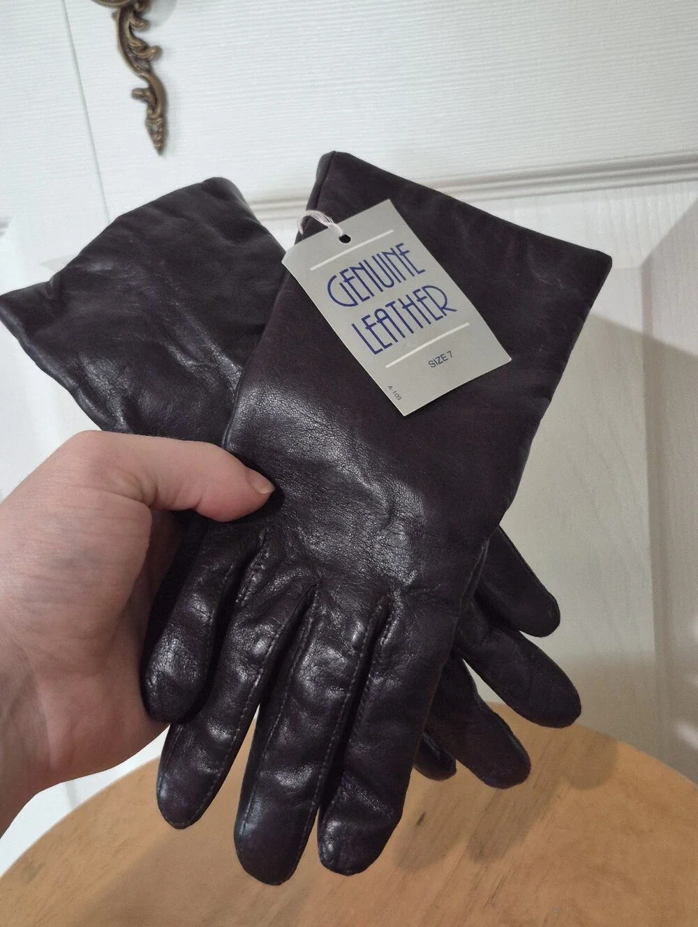 NWTs vintage dark brown leather carson pirie scott gloves